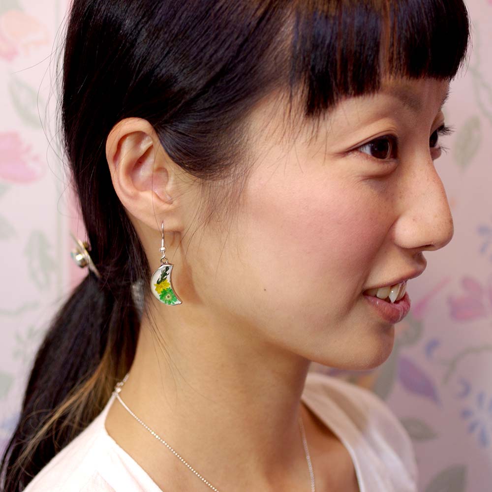 メキシコ アクセサリー ピアス イヤリング 生花 押し花 フラワー エスニック お花入り お花 レトロ 手作り ハンドメイド