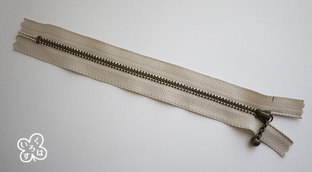 htm014-24.jpg