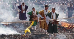 火渡り
