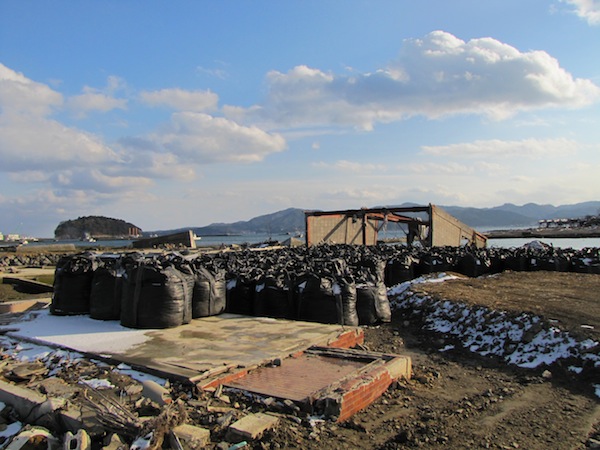 minami022703