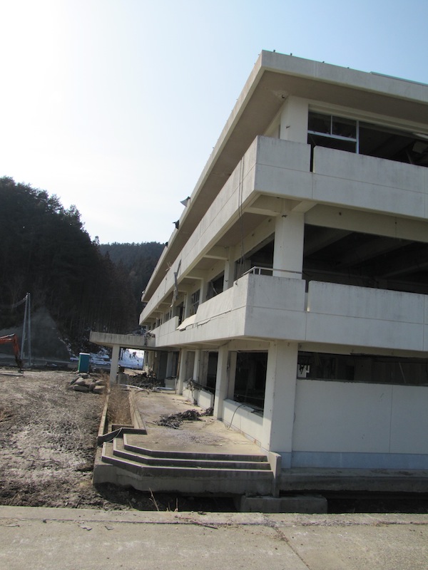 tama030545
