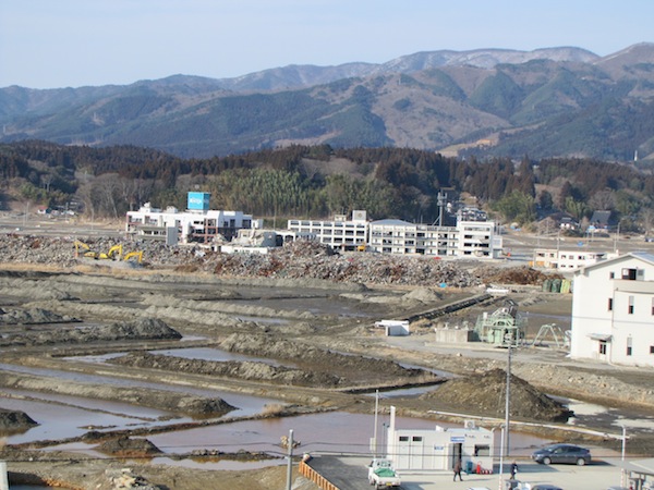 tama030664