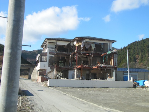 tomari031903