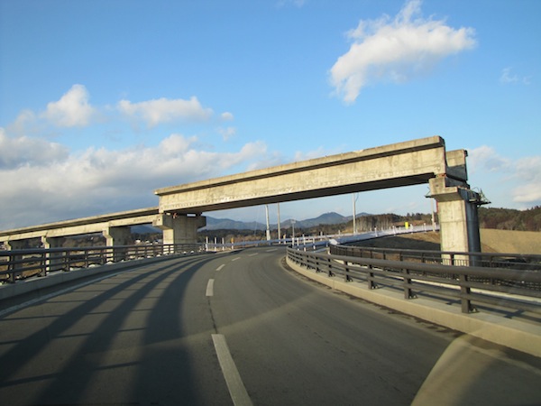 kesennuma041001
