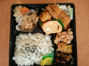 富山県ブライダルエステサロンアンジェ・ド・ポーミキ弁当2