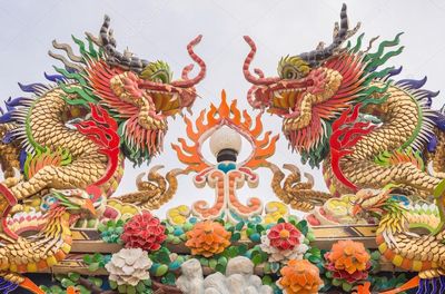中国寺院の竜