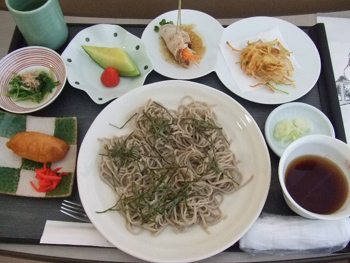 昼食