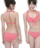 【STYLE BEAUTY】DOT3点水着トリンプの(天使のブラ)シリーズの【エンジェルクリック】を取り入れバストを中央に寄せて、谷間を作るビキニです!