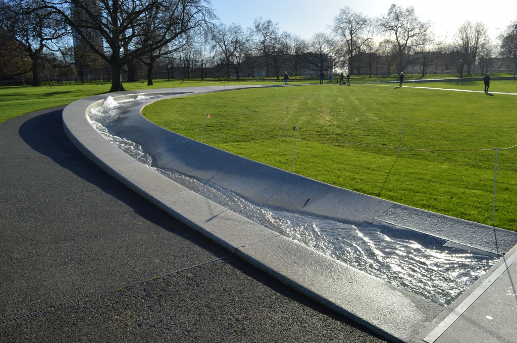 ダイアナ・メモリアル・ファウンテン | 建築とランドスケープ