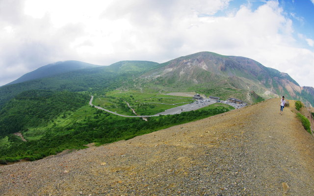 火口壁から浄土平方面