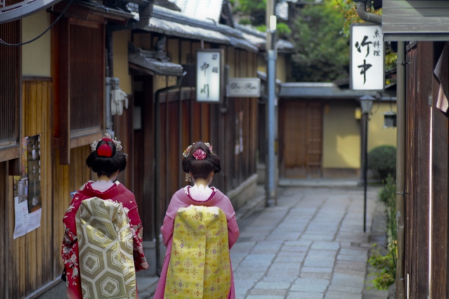 京都に来たら舞妓さんに会いたい！舞妓さんと写真が撮れる場所   和