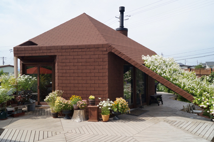 38-garden-cafe_山形_上山_カフェ_パンケーキ_花畑_ミツバチガーデンカフェ_02.jpg