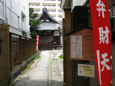 856.jpg