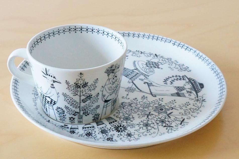 北欧食器 arabia emilia(アラビア エミリア)TVセット入荷 北欧食器 arabia emilia(アラビア エミリア)TVセット入荷