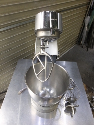 ケンミックス卓上ミキサーKM-230 ジャンク品 ケンミックス卓上ミキサーKM-230 ジャンク品 - メルカリ