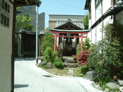中井俊治