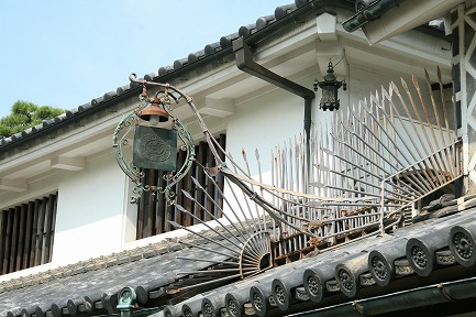 レトロな看板です。