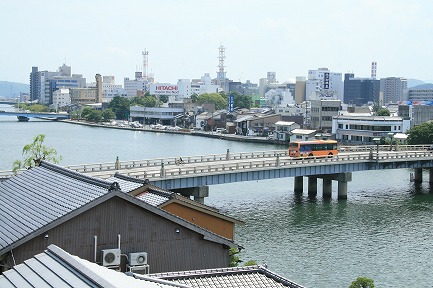 大橋川と松江市街地です。