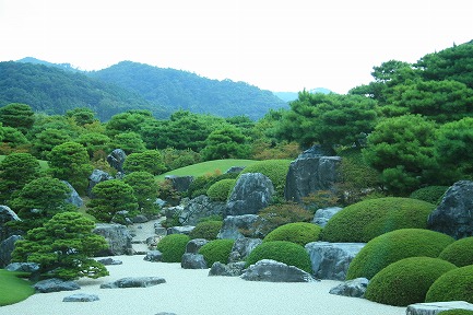 美術館庭園-1