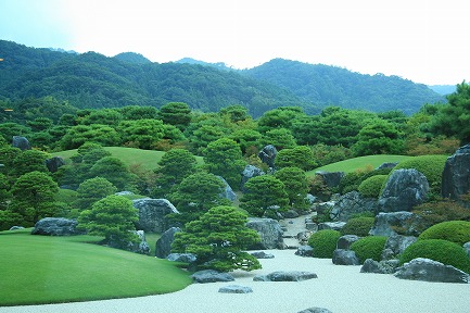 美術館庭園-3