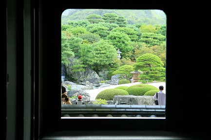 美術館庭園-7