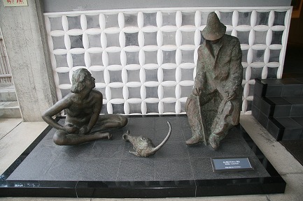 彫刻展示品です。