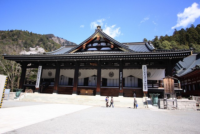 本堂