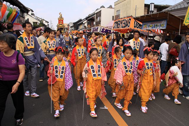２００８年 川越まつり その８ まつりと子供たち 質素な写真展示室