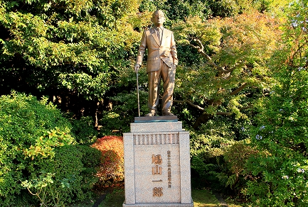 鳩山会館-7