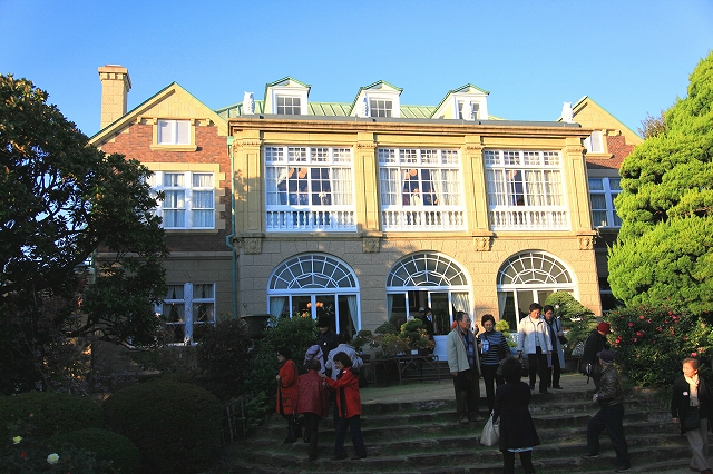 鳩山会館-2
