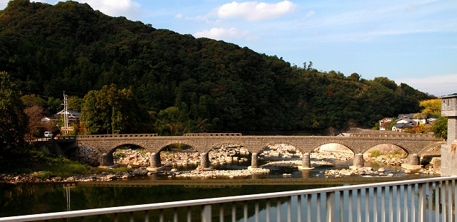 車窓の風景-8