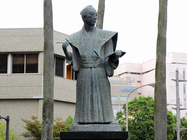 小松帯刀像-1