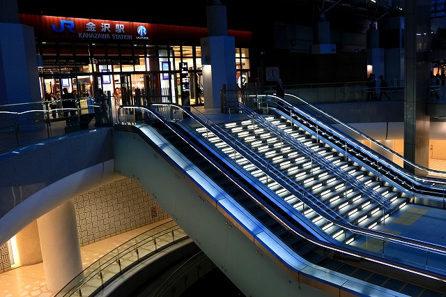 金沢駅-12