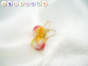 ふわふわ虹色ふんわりピアス(イヤリング)|手作りアクセサリー工房みるいる