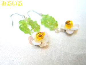 白い水仙のピアス(イヤリング)|手作りアクセサリー工房みるいる