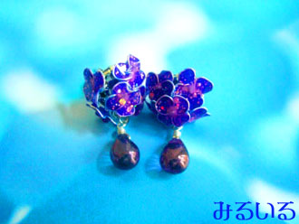 シックな青い花のブーケピアス|手作りアクセサリー工房みるいる