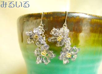 アイオライトとシトリンの透き通る花のピアス(イヤリング)|手作りアクセサリー工房みるいる