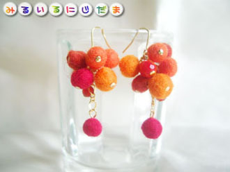 紅葉のグラデーションのようなピアス(イヤリング)|手作りアクセサリー工房みるいる