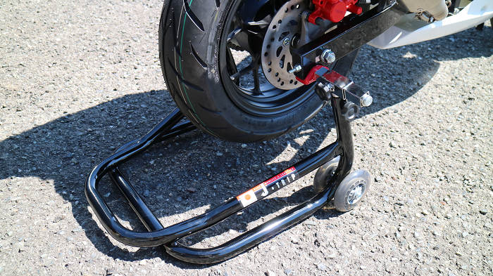 Hrc Grom グロム レースベースのタイヤ交換しました ミニバイクレースパーツ専門店switch のブログ