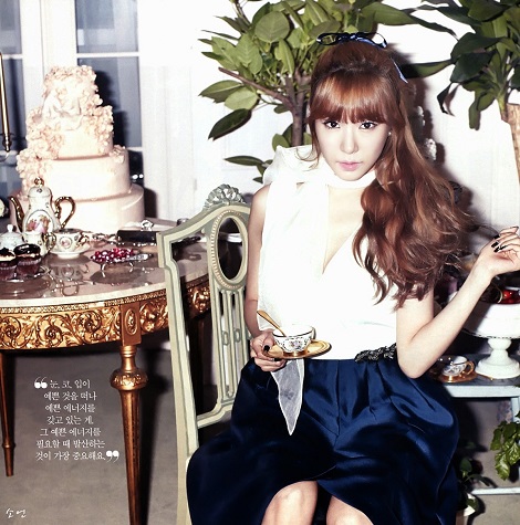 【値引き】少女時代/TTS(テティソ) Holler サイン入り 少女時代 TTS(テティソ) 「Holler」 韓国盤 トレカティファニー