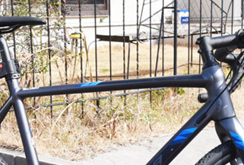 メリダシクロクロスミッションCX400トップチューブ