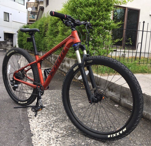KONA(コナ)マウンテンバイクCINDER CONEフロントビュー