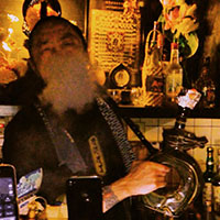 龍 水パイプ dragon hookah