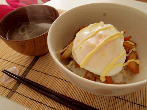 豚キムチ丼