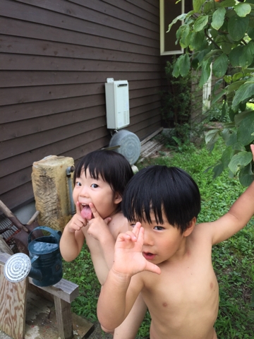 幼児すっぽんぽん 
