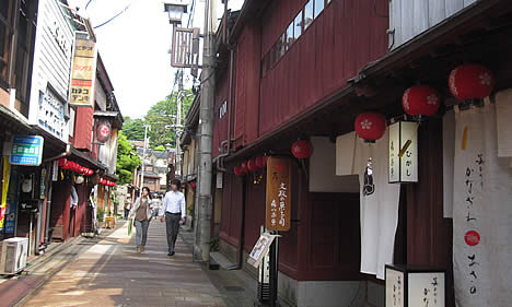 森八