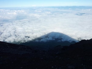 20100825 富士山山頂影富士(ミニ)