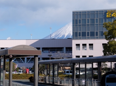 富士山専門店 東海道表富士 登山ガイド 下山ガイド しずおか遊びたい券 村山古道 ルート3776 西川卯一 新富士駅 影富士