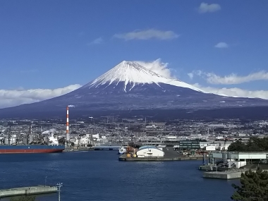 富士山専門店　東海道表富士　登山ガイド　下山ガイド　しずおか遊びたい券　村山古道　ルート3776　西川卯一　田子の浦　しらす丼