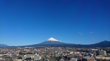 東海道表富士　ギフトショップ　富士山専門店　西川卯一　ミエルラ　富士市役所